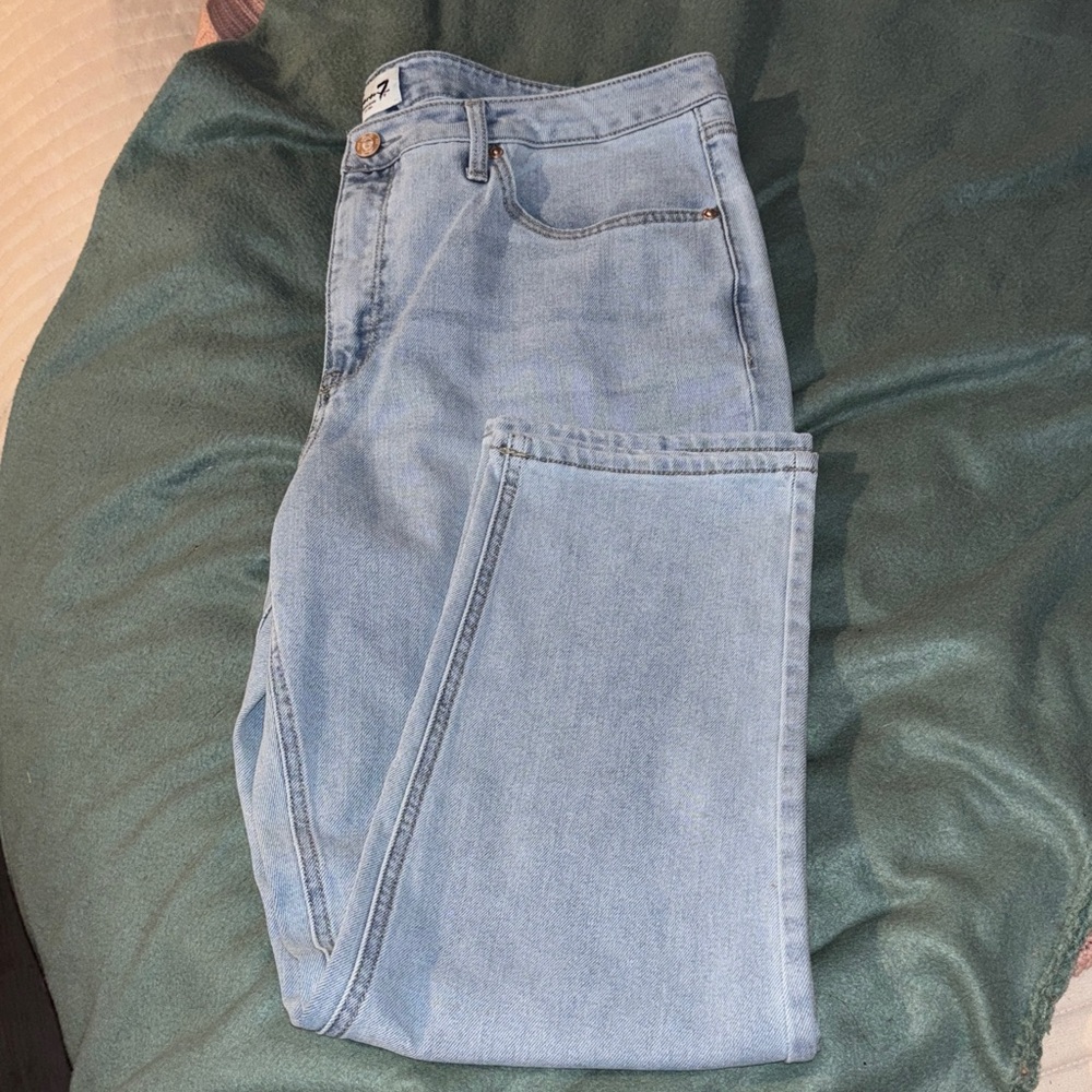 Seven7 Women's Light Blue Straight Leg Jeans